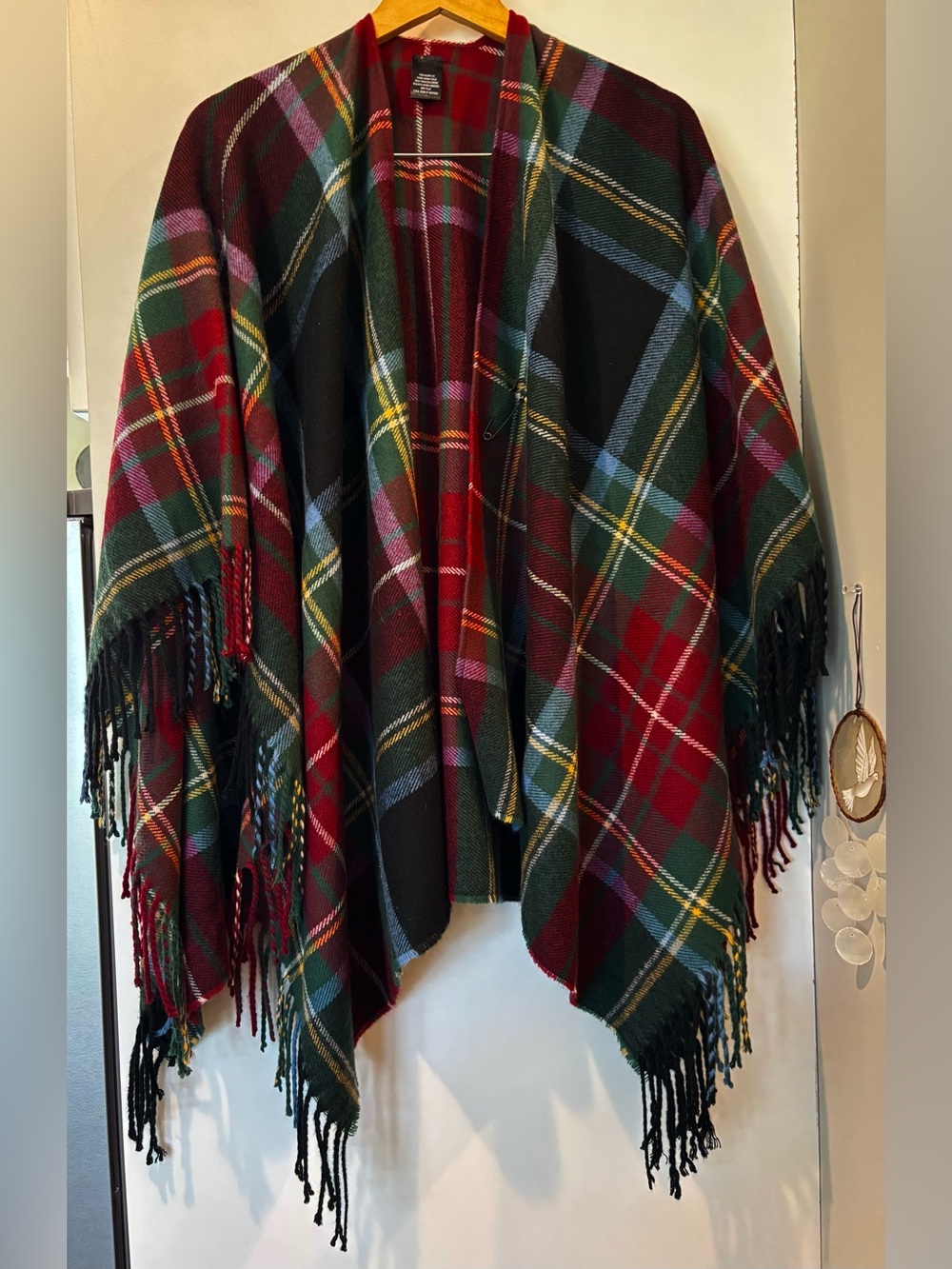 Gorgeous plaid wrap poncho one size new without tags! Perfect for fall!